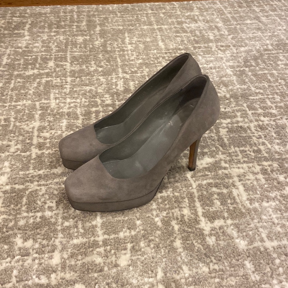 Grey Suede Gucci Pumps